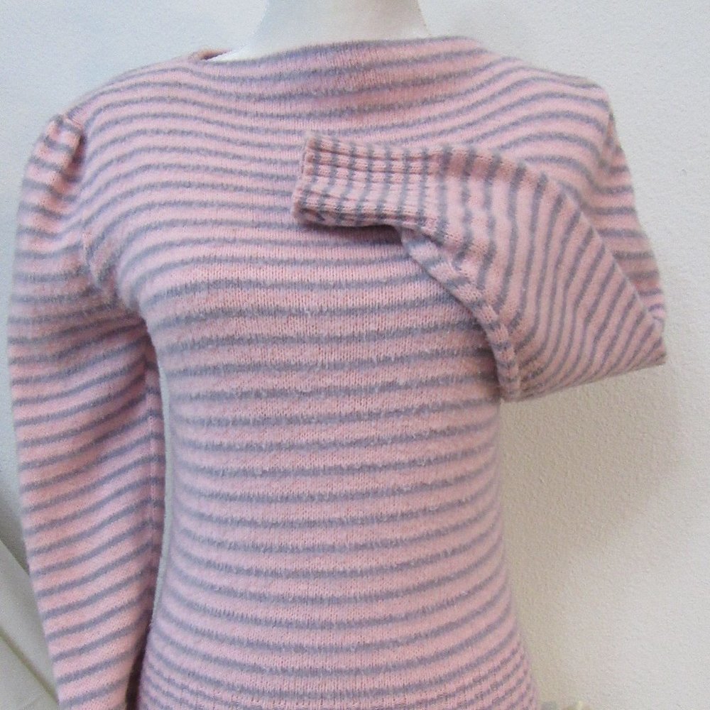Pink And Gray Striped / Stretch / Size Medium / Warm Sweater